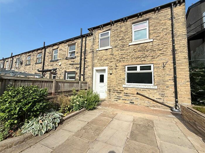 4 Bedroom Terraced House For Sale In Town Road, Huddersfield, HD5