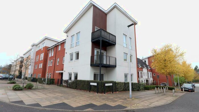 2 Bedroom Flat To Rent In Whale Avenue, Reading, RG2