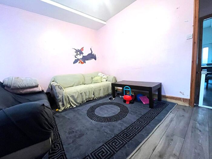 3 Bedroom Terraced House For Sale In Angela Street, Blackburn, BB2