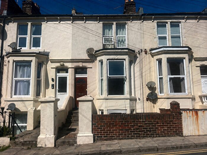 1 Bedroom Flat For Sale In St. Andrews Road, Southsea, PO5
