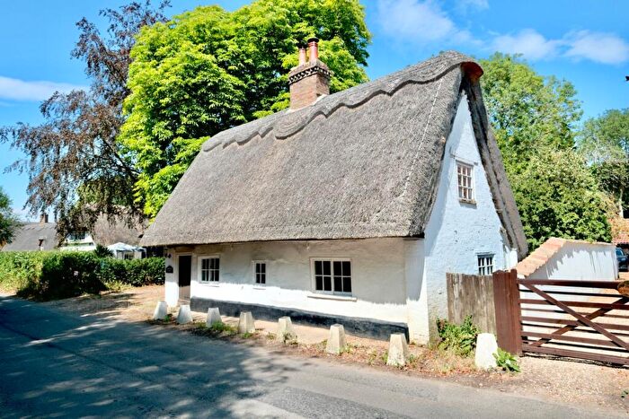 3 Bedroom Detached House For Sale In Wennington, PE28