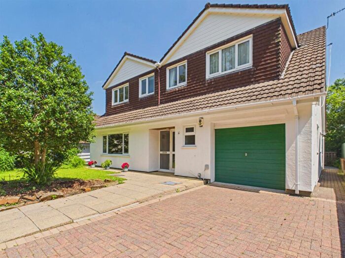 4 Bedroom Detached House For Sale In Clos Morgan Gruffydd, Abertridwr, Caerphilly, CF83