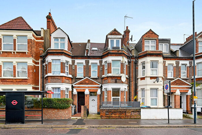 2 Bedroom Flat For Sale In Craven Park, London, NW10