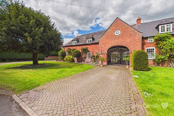 4 Bedroom House For Sale In The Vintry, Orgreave, Alrewas, DE13