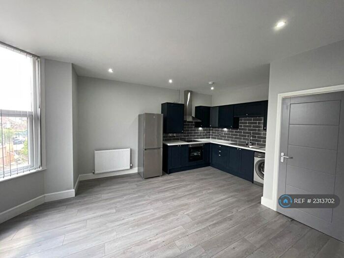 1 Bedroom Flat To Rent In Tynwald Hill, Liverpool, L13