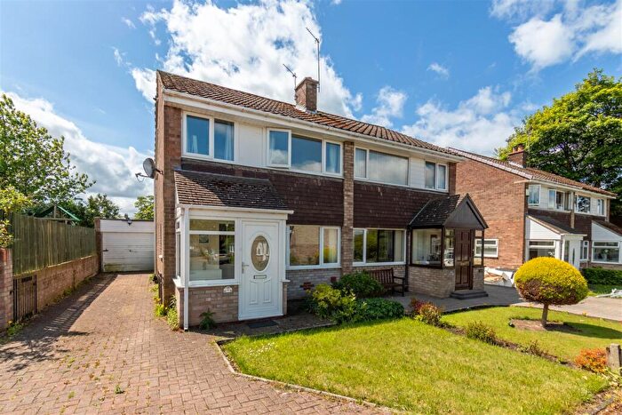 3 Bedroom Semi-Detached House To Rent In Benfield Close, Consett, DH8