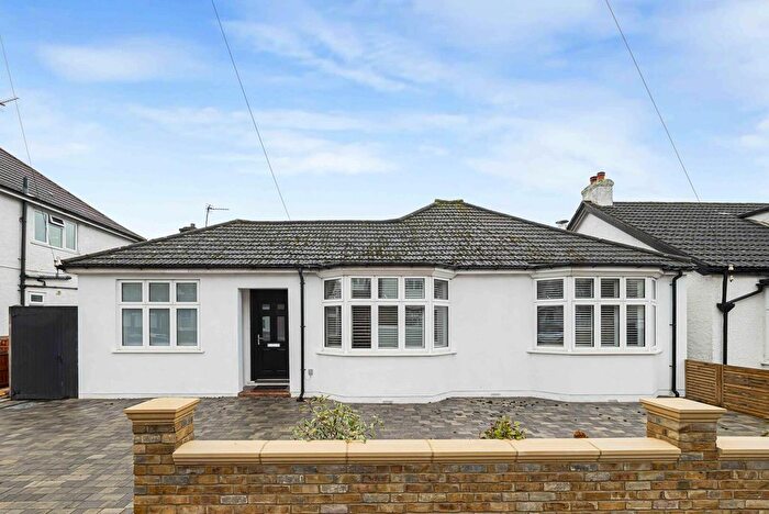 3 Bedroom Detached Bungalow For Sale In Burford Road, Bromley, BR1