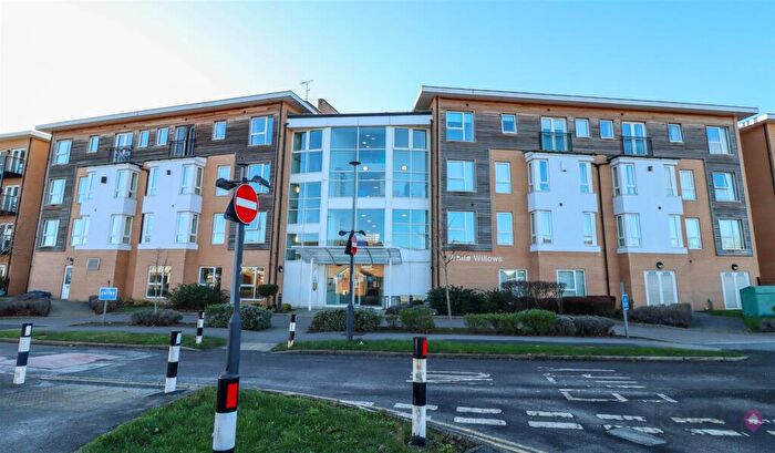 2 Bedroom Flat For Sale In Dyche Road, Sheffield, S8