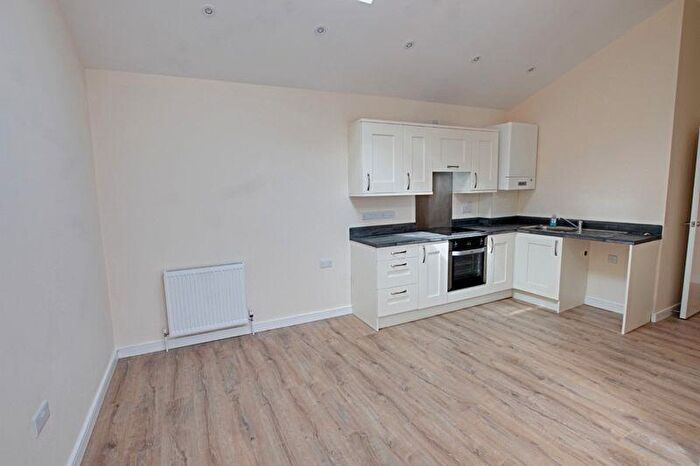 1 Bedroom Flat To Rent In High Street, Bath, BA2