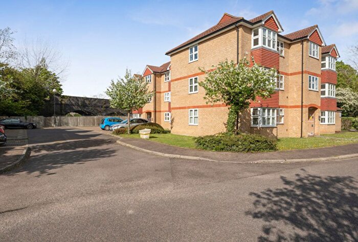 1 Bedroom Flat For Sale In Staffords Place, Horley, Surrey, RH6
