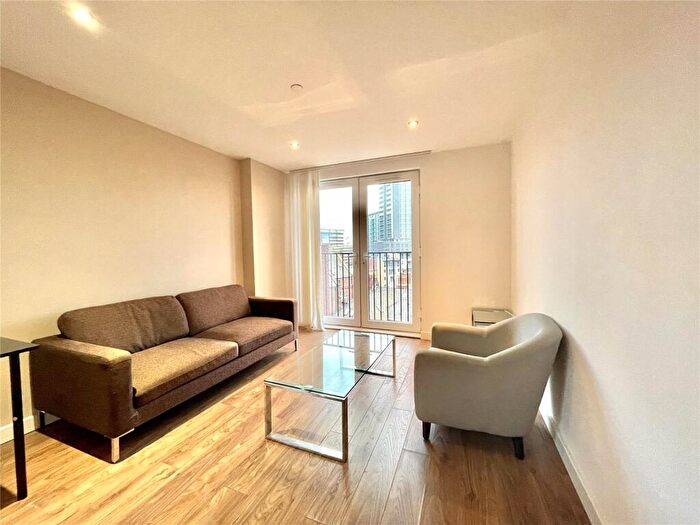 2 Bedroom Apartment To Rent In Alto, Sillavan Way, Salford, M3