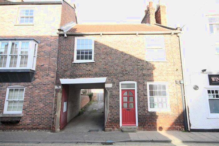 3 Bedroom Terraced House To Rent In Lairgate, Beverley, HU17
