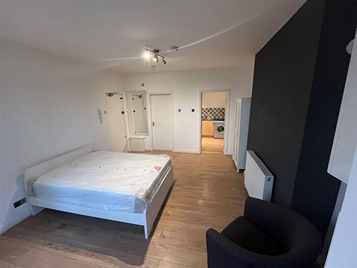 1 Bedroom Property To Rent In Sandy Grove, Salford, M6