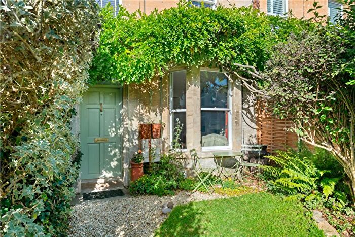 3 Bedroom End Of Terrace House For Sale In Frome Road, Bradford On Avon, BA15