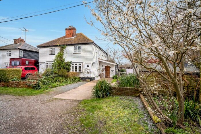 4 Bedroom Detached House For Sale In Battlesbridge, SS11