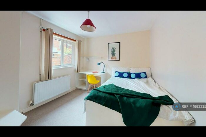 5 Bedroom Terraced House To Rent In Jarrom Street, Leicester, LE2