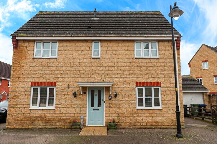4 Bedroom Detached House For Sale In Dace Road, Calne, SN11