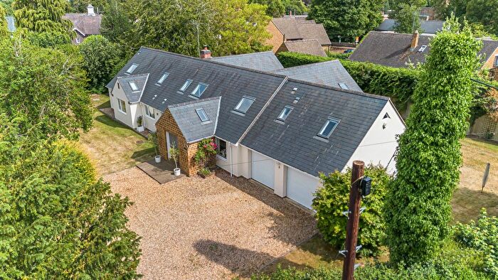 4 Bedroom Detached House For Sale In Wroxton, Banbury, Oxfordshire, OX15