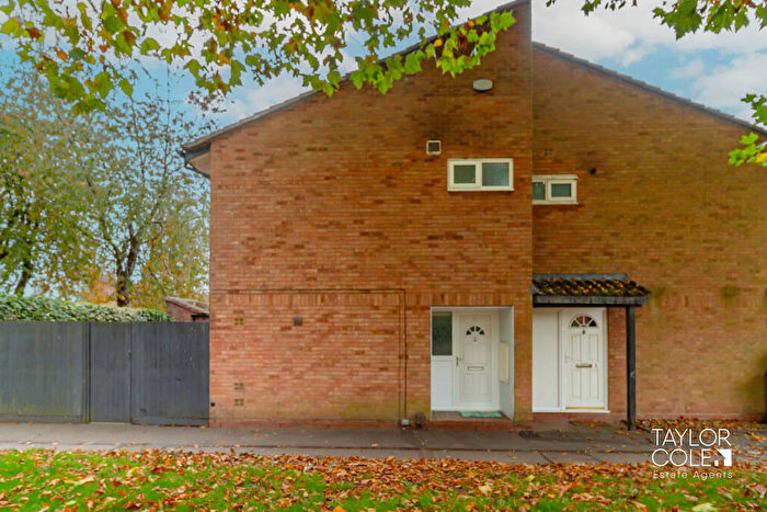 3 Bedroom Semi-Detached House For Sale In Camhouses, Wilnecote, B77
