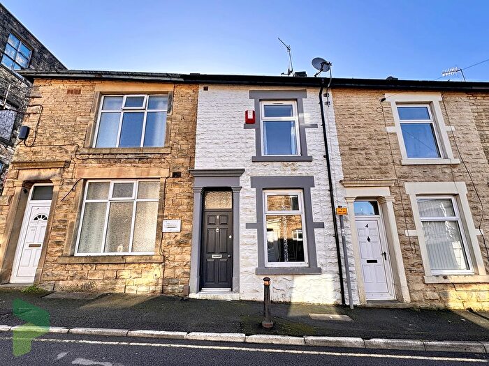 3 Bedroom Terraced House For Sale In Lloyd Street, Darwen, BB3