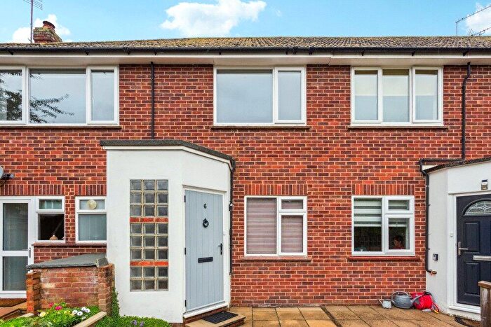 2 Bedroom Flat To Rent In Little Boltons, Station Road, Marlow, Buckinghamshire, SL7