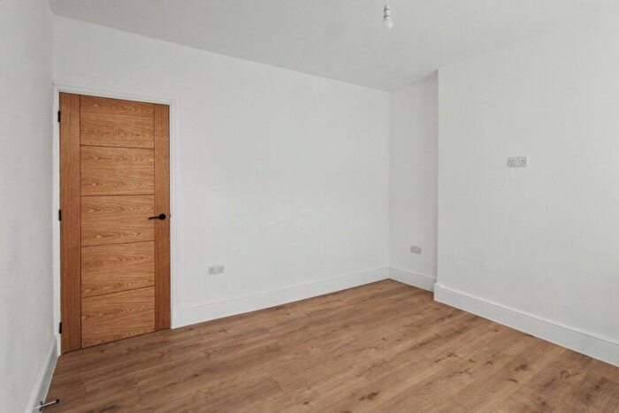 2 Bedroom Terraced House To Rent In Willoughby Street, Beeston, Nottingham, NG9