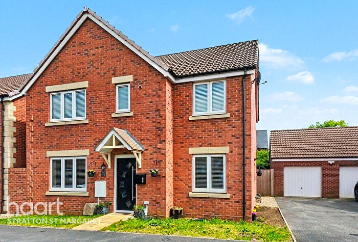 5 Bedroom Detached House For Sale In Polesdon Avenue, Swindon, SN3