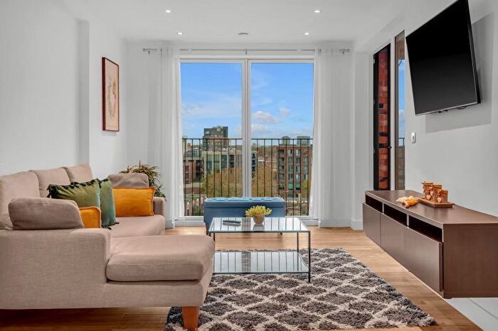 2 Bedroom Flat To Rent In Fish Island, E3