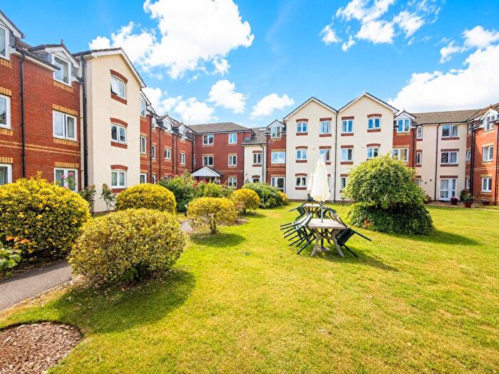 2 Bedroom Retirement Property For Sale In Ackender Road, Alton, Hampshire, GU34