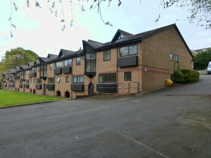 1 Bedroom Flat To Rent In South East Road, Sholing, Southampton, SO19