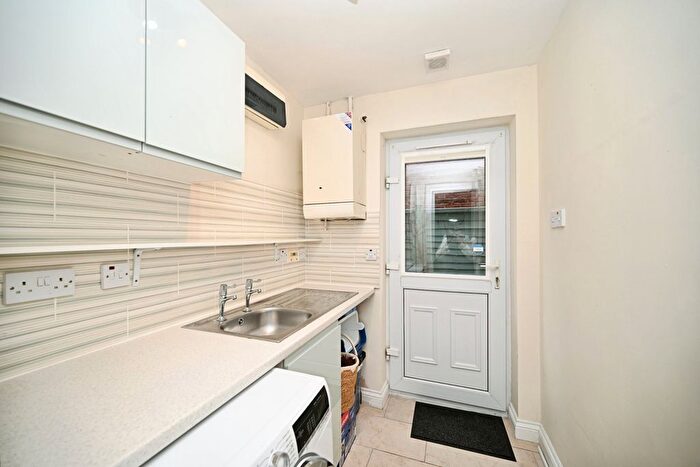 5 Bedroom Detached House For Sale In Lawford Lane, Bilton, Rugby, CV22