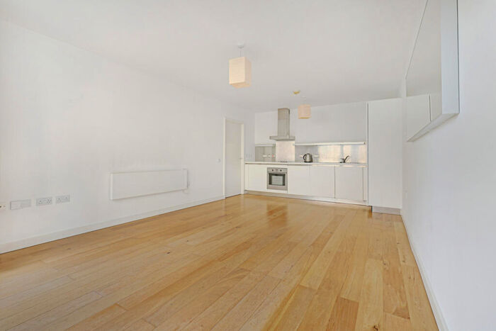 2 Bedroom Flat To Rent In Steedman Street, Walworth, SE17
