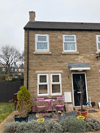 2 Bedroom End Of Terrace House To Rent In Heddles Mews, Guiseley, Leeds, LS20