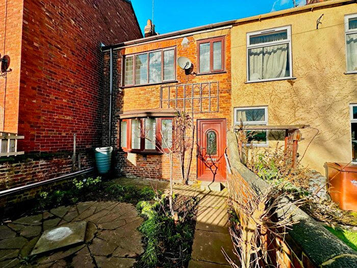 2 Bedroom Terraced House To Rent In Primrose Vale, Knottingley, WF11