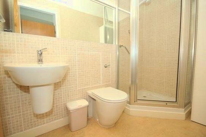 2 Bedroom Flat To Rent In Ascot Gate, Glasgow, G12