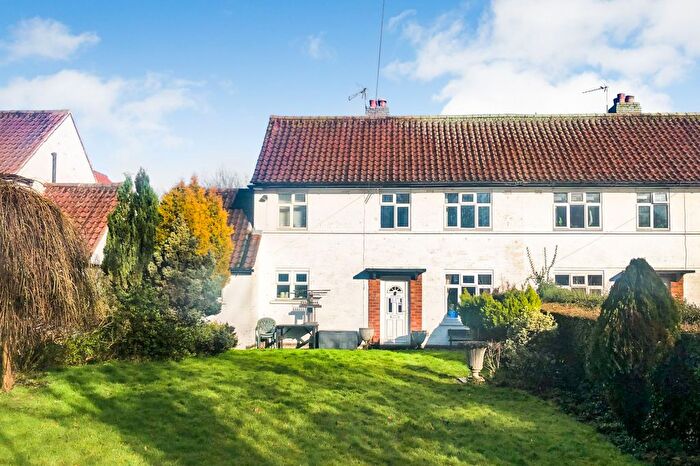 3 Bedroom Semi-Detached House For Sale In Church Lane, Stoughton, Leicester, LE2