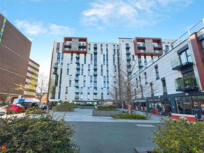 2 Bedroom Apartment For Sale In Victoria Avenue, Southend-on-Sea, Essex, SS2