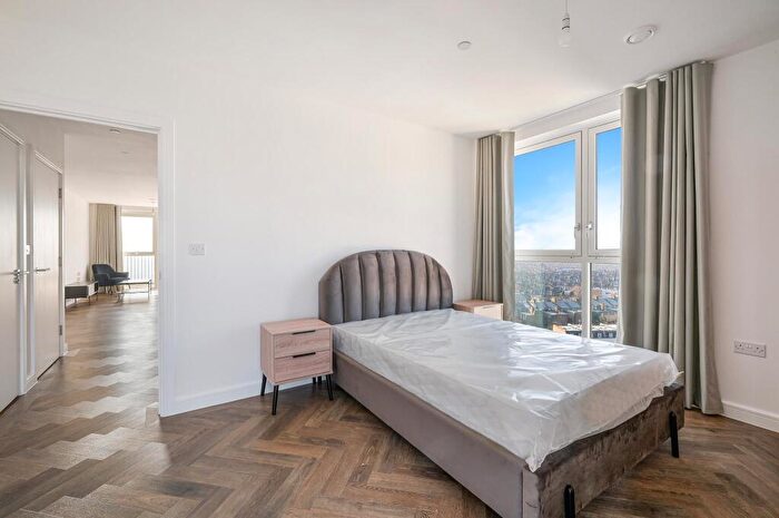 2 Bedroom Apartment To Rent In Orwell House, North West Quarter, Carlton Vale, NW6