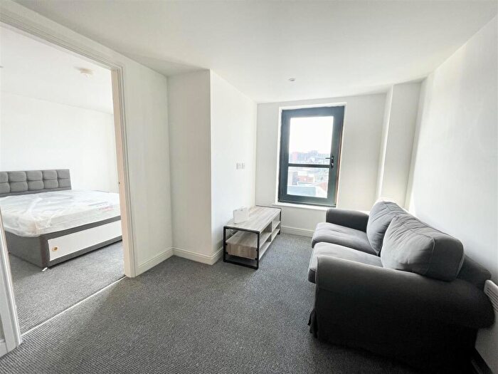 1 Bedroom Apartment To Rent In Wolstenholme Square, Liverpool, L1
