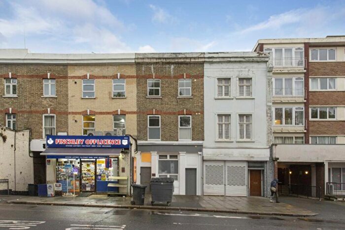 4 Bedroom Flat To Rent In Regents Park Road, Finchley, N3