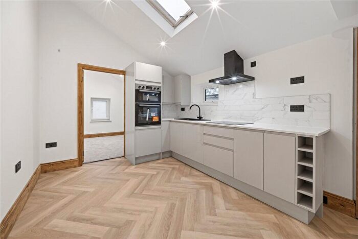 2 Bedroom Apartment To Rent In Mackintosh Place, Roath, Cardiff, South Glamorgan, CF24