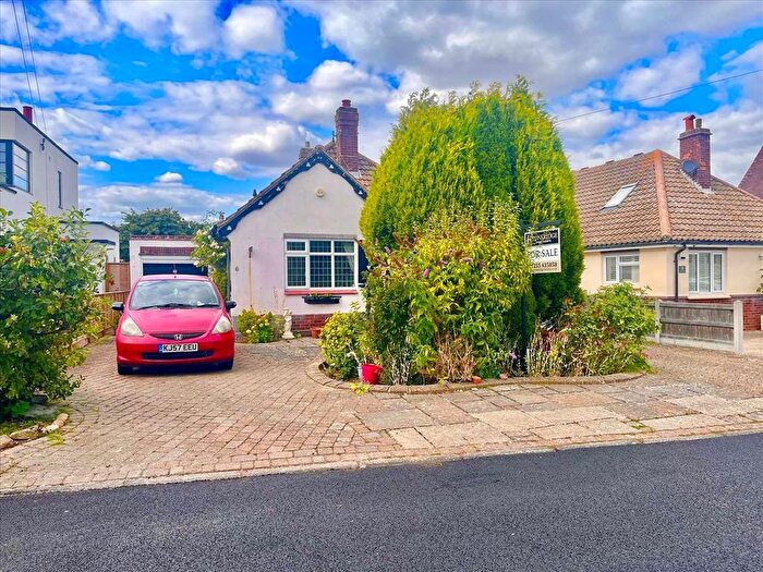 2 Bedroom Detached House For Sale In Graces Walk, Frinton On Sea, CO13