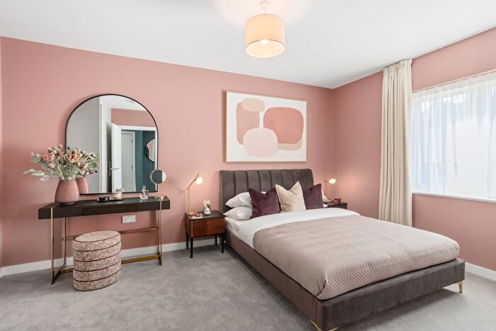 1 Bedroom Flat For Sale In West Street, Erith, DA8