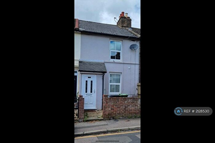 2 Bedroom Terraced House To Rent In Peel Street, Maidstone, ME14