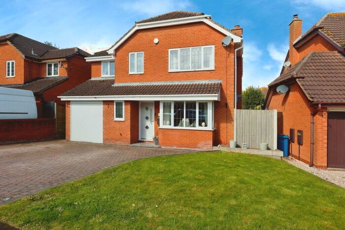 4 Bedroom Detached House For Sale In Moat Drive, Drayton Bassett, Tamworth, B78