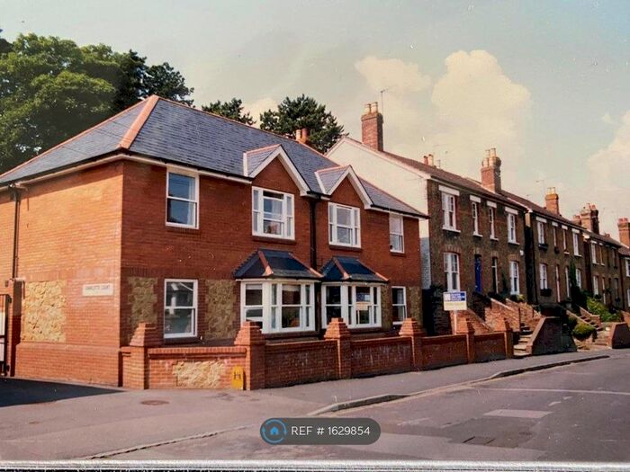 1 Bedroom Flat To Rent In Addison Road, Guildford, GU1