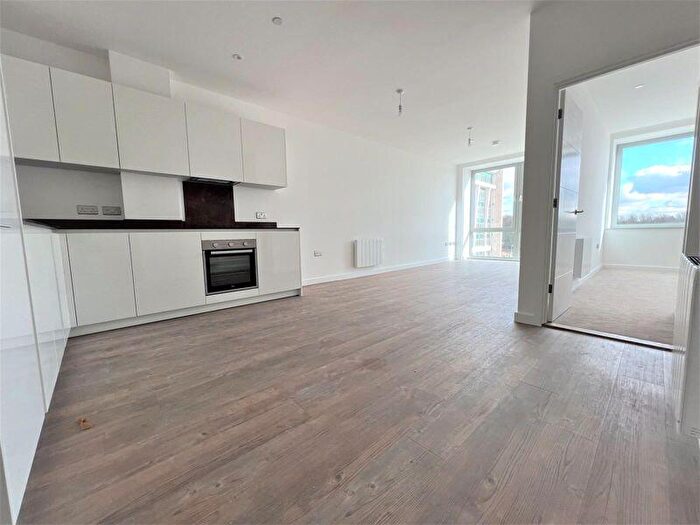 1 Bedroom Apartment For Sale In Eagle Way, Brentwood, CM13