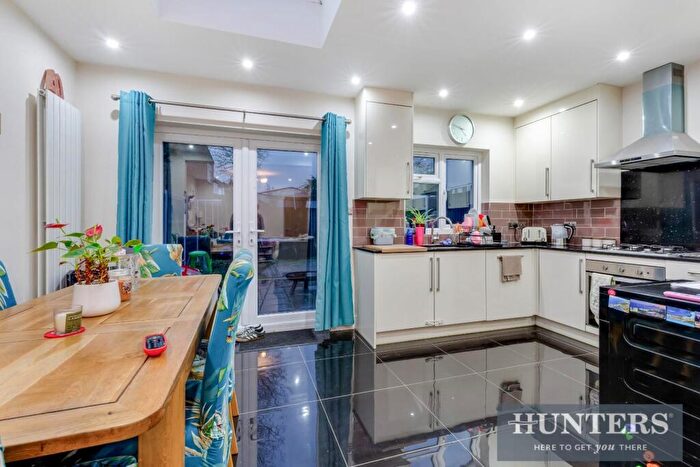 3 Bedroom Terraced House To Rent In Henley Avenue, North Cheam, SM3