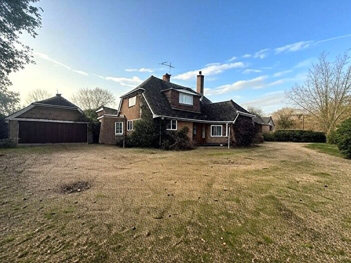 3 Bedroom Detached House For Sale In Harborough Hill, West Chiltington, West Sussex, RH20