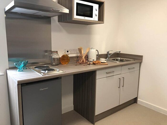 Studio To Rent In London Road, Stoke-On-Trent, ST4